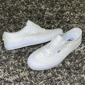New VANS Evader in (Canvas) True white